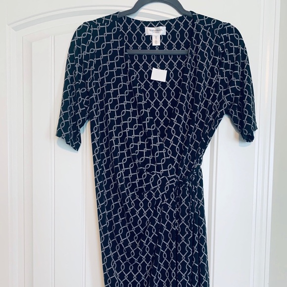 Motherhood Maternity Chain Pattern Wrap Dress - Picture 4 of 6